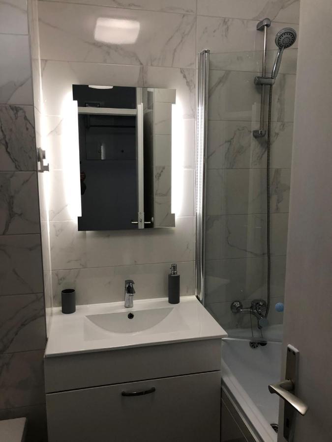Apartman Valinor Miholascica エクステリア 写真
